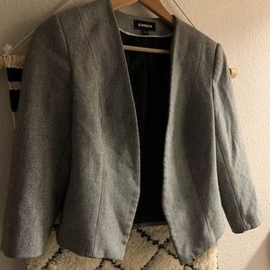 Matches with everything cropped blazer!
